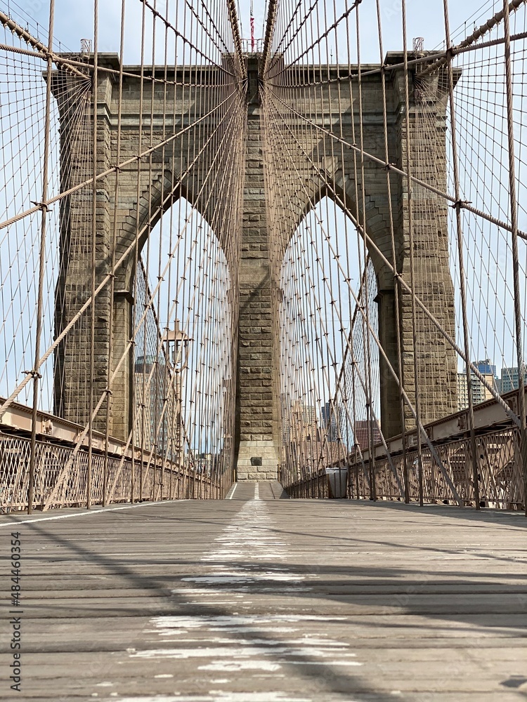 Obraz premium empty Brooklyn bridge