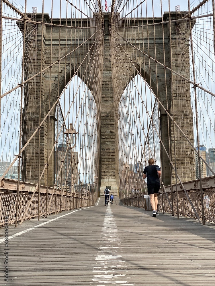 Fototapeta premium empty Brooklyn bridge