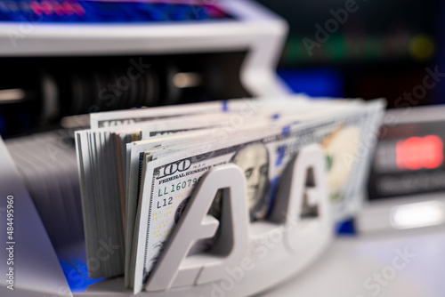 Wallpaper Mural Electronic device for calculatin dollars. Money counting equipment for banking system. Torontodigital.ca