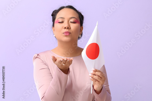 Beautiful young Asian woman...