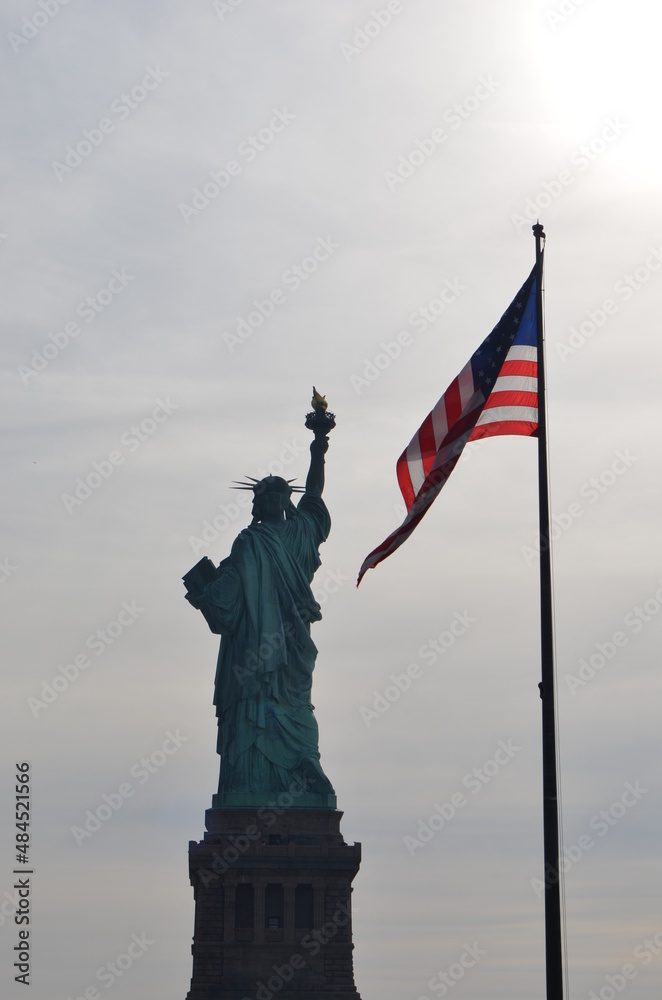 Obraz premium statue of liberty city