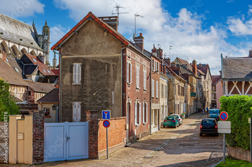 Tableau sur toile The street of the medieval town of Vernon. Normandy, France