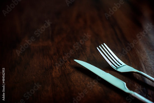 mesa cuchillo tenedor mesa plata