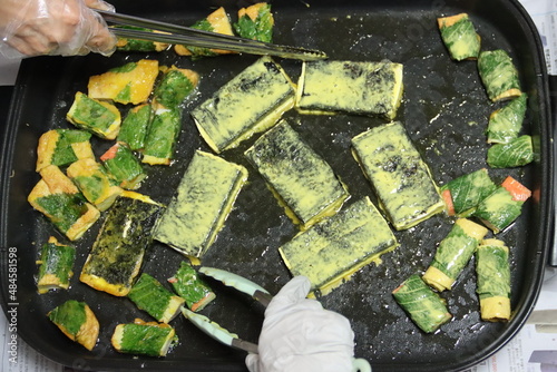 먹을것, 간식, 디저트, 감미로운, 식사, 건강한, 백, 쿠키, 구운, 수제, 요리, 맛있는, 아침 식사, 번호판, 식당, 닭, 쿠키, 고립시키는, 라이스, 빵, 막대, 근접, 튀김, 고기, 과일,전,산적,모둠전,전요리,부침,부침개,food, vegetable, meal, fried, pancake, snack, plate, traditional, kore