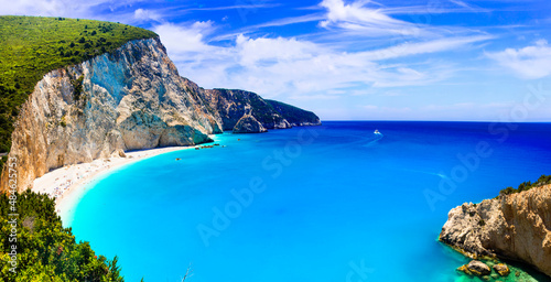 Fototapeta Naklejka Na Ścianę i Meble -  Best and most beautiful beaches of Greece - porto Katsiki with turquoise sea in Lefkada, Ionian island.