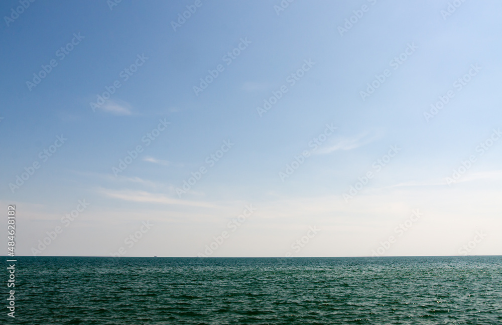 The scenery of the sea and the sky on a clear day