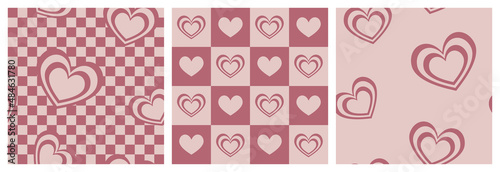 1970 Hearts Retro Seamless Pattern on Pink Checkered Background. Hand-Drawn Vector Illustration. Seventies Style, Groovy Background, Wallpaper, Print. Flat Design, Hippie Aesthetic.