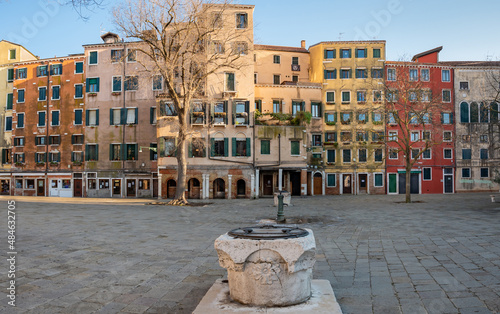 Fototapeta Naklejka Na Ścianę i Meble -   Facades of buildings on the Campo del Ghetto nuovo square in the Jewish Ghetto district. Venice, Italy.
