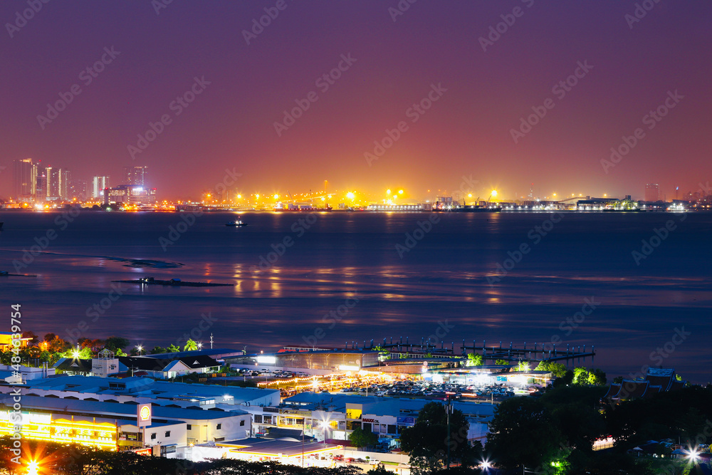 Fototapeta premium night view of the city