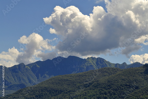 Nuvole che sovrastano il Lonte Generoso, Svizzera Italiana