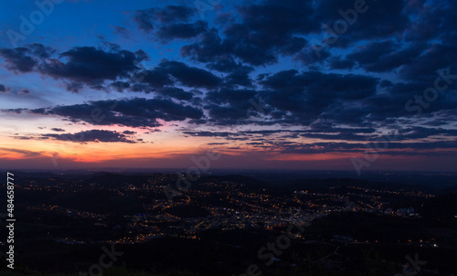 sunset in the mountains © Henrique