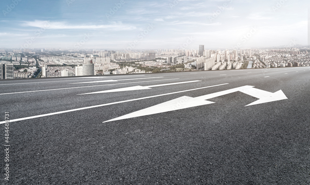 Fototapeta premium Freeway skyline and financial district modern buildings