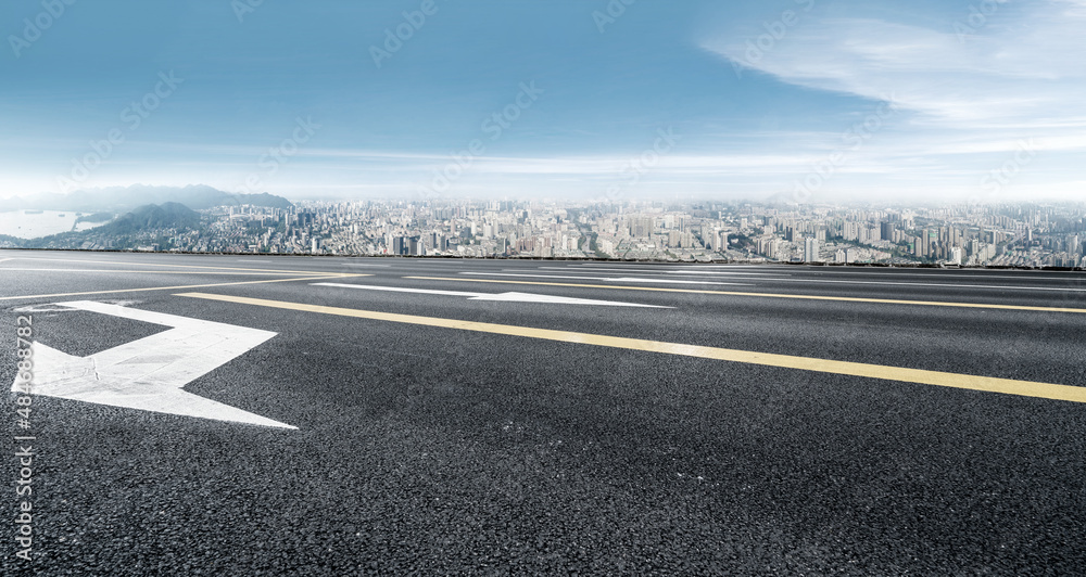 Fototapeta premium Freeway skyline and financial district modern buildings