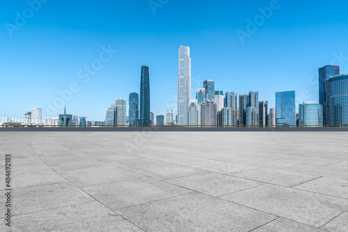 Road Surfaces and Financial District Buildings © 昊 周