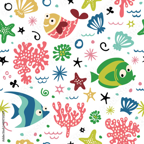 Seamless pattern with cute cartoon underwater inhabitants.