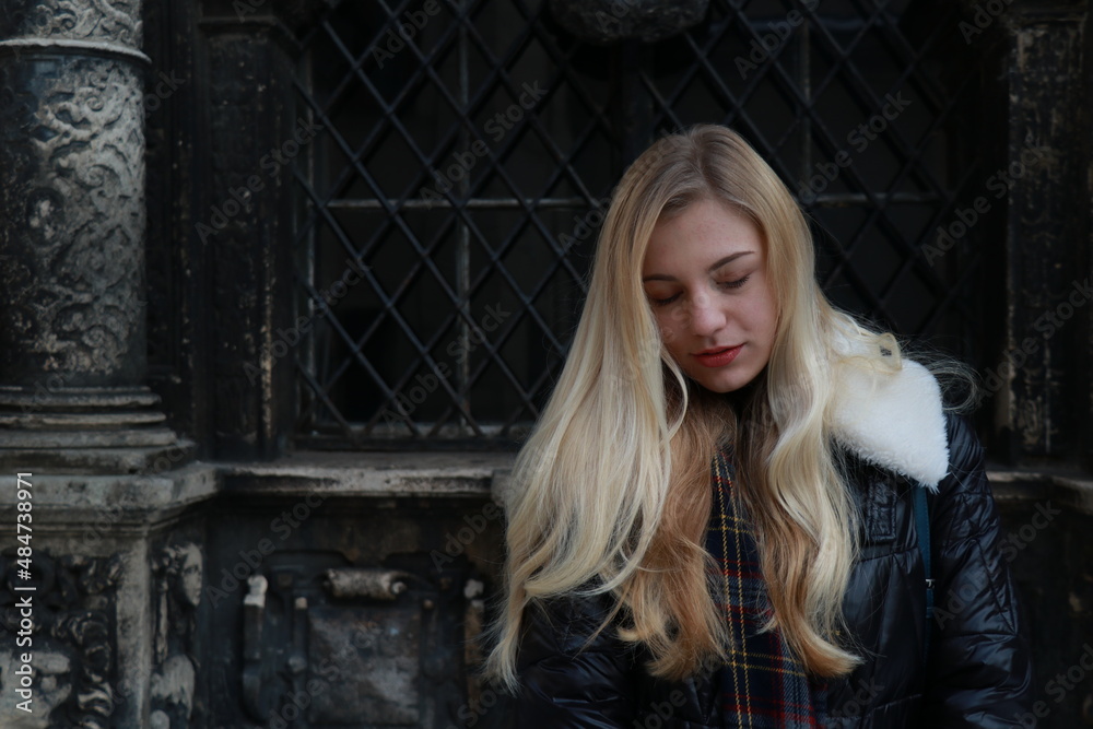 Obraz premium portrait of a woman with blond hair