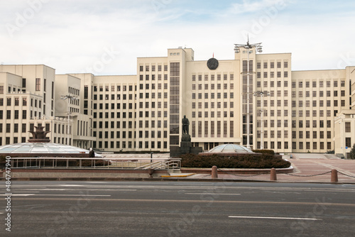 House of the Government of the Republic of Belarus in Minsk on Lenin Square. In the center in front of the building there is a monument to V. I. Lenin. Main city square. © Vladimir