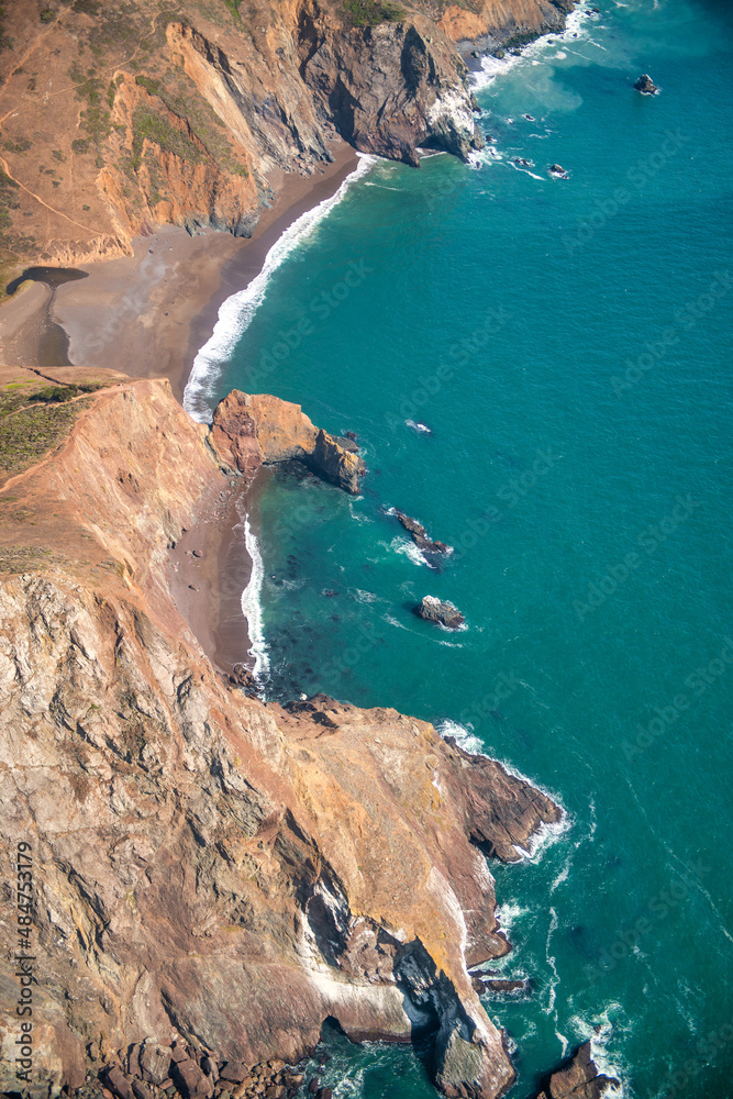 Obraz premium Coastline of California in San Francisco area, aerial view from helicopter on a clear sunny day.