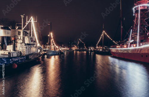harbor at night © Danny