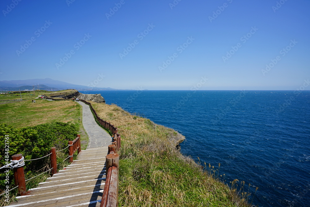 fascinating walkway at a seaside cliff