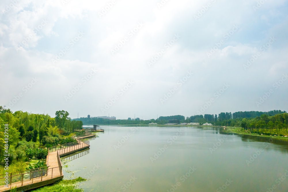 Binhu Park, Zhumadian city, Henan Province, China