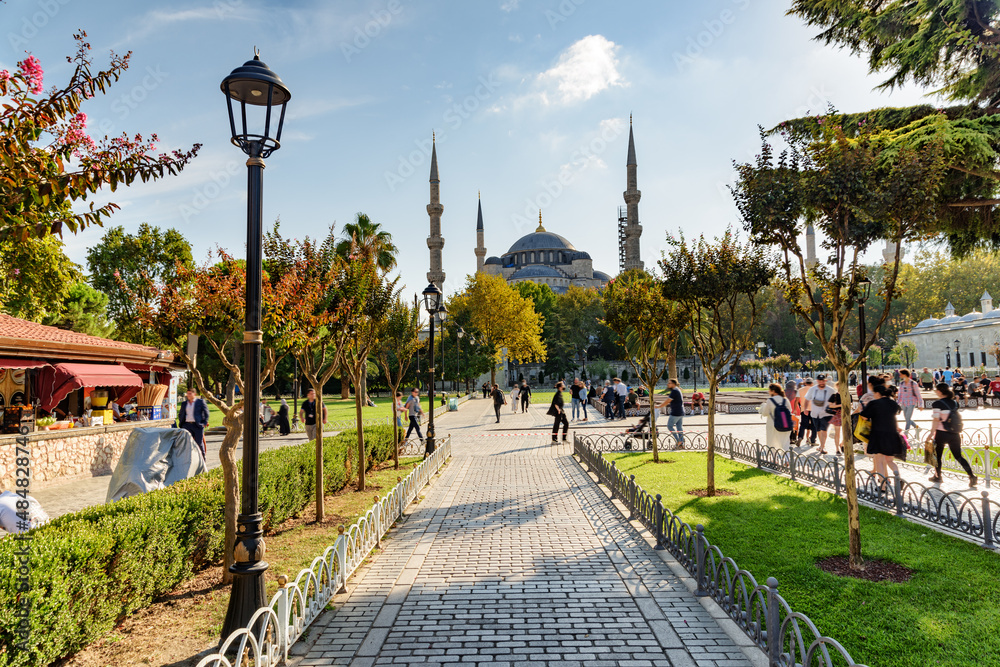 Naklejka premium The Sultan Ahmed Mosque (the Blue Mosque) in Istanbul, Turkey