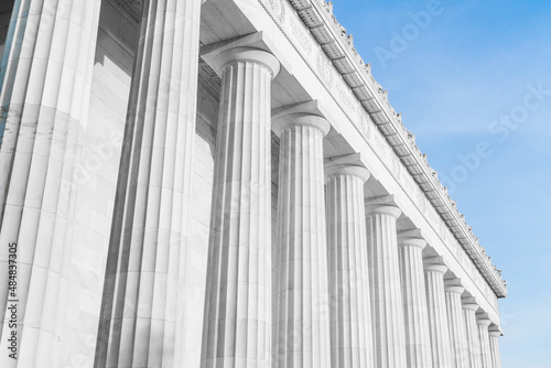 Canvas Print White pillars