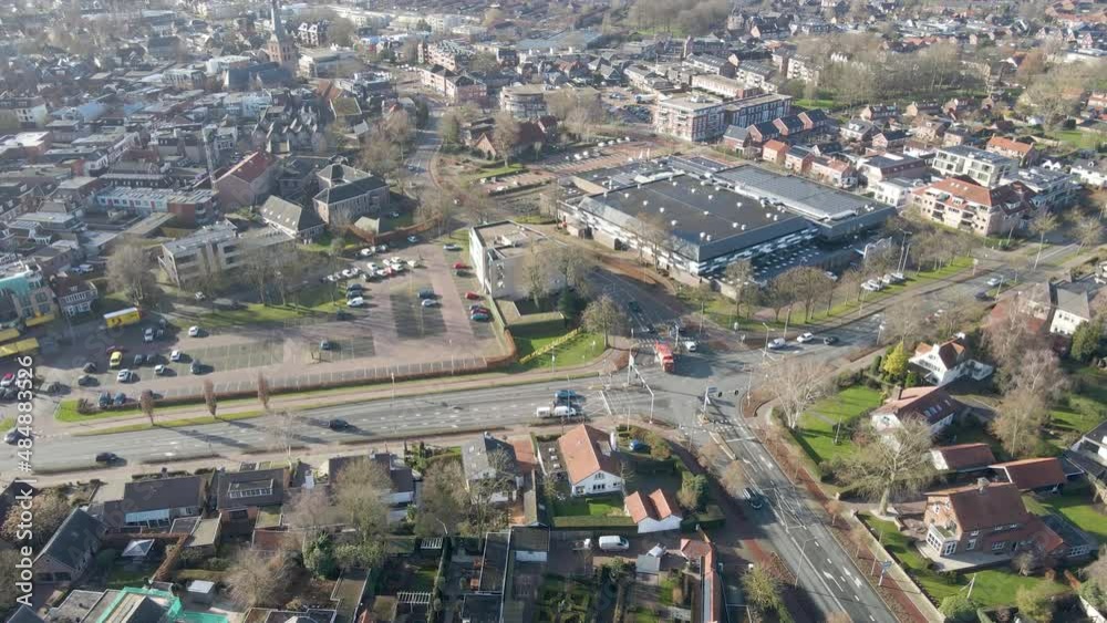 Jib down of busy intersection with traffic lights