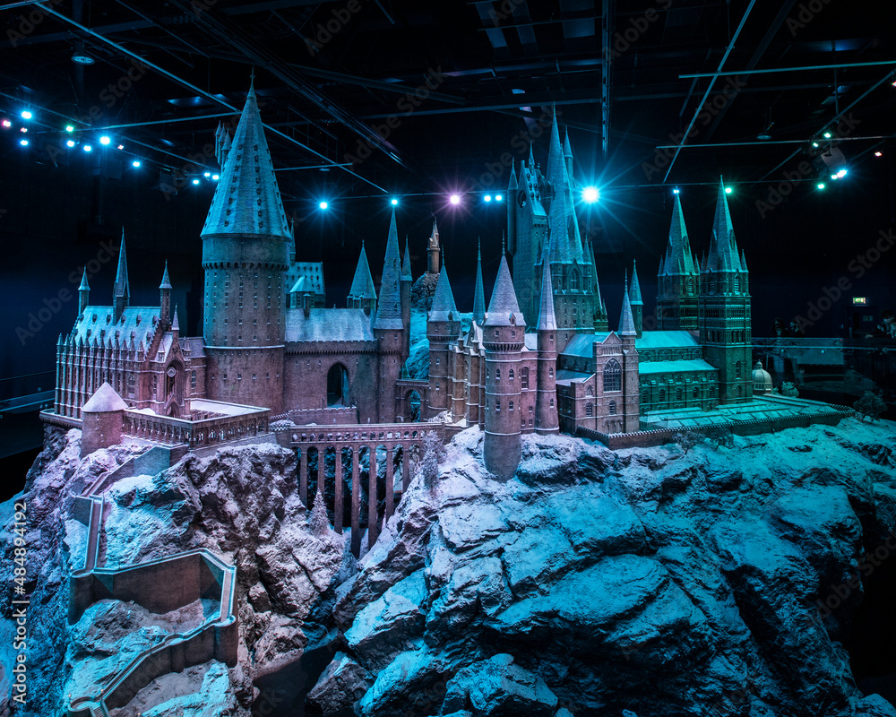 Fototapeta premium Hogwarts Castle in the Snow at the Making of Harry Potter Studio Tour