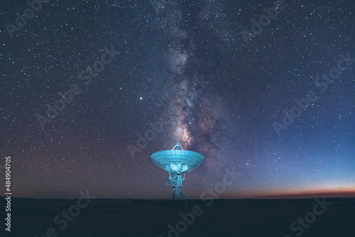 Very Large Array satellite dish under the Milky Way in New Mexico