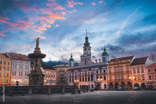 Fotografía Historic center of Ceske Budejovice at night, Czechia