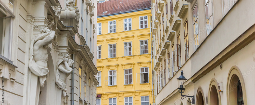 Obraz na płótnie Panorama of baroque architecture in historic Vienna, Austria w salonie