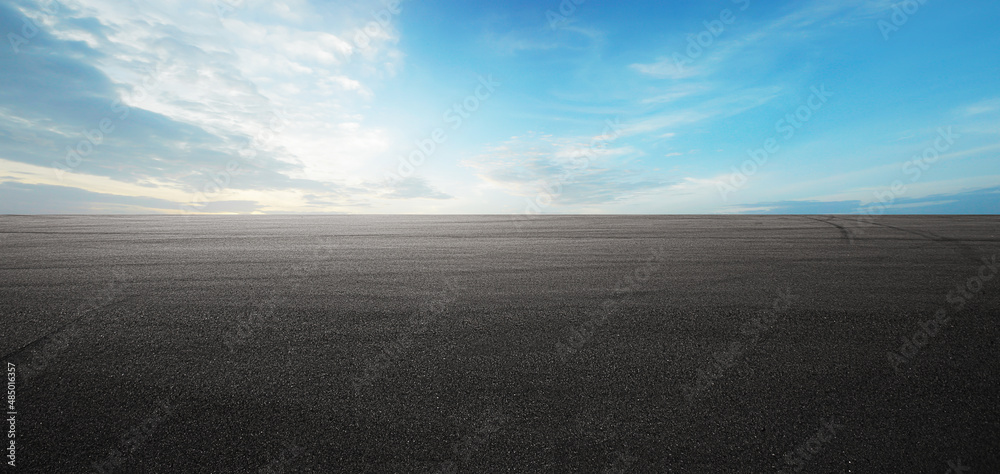 Panorama empty asphalt road and tarmac floor. Cloudy sky - obrazy, fototapety, plakaty 