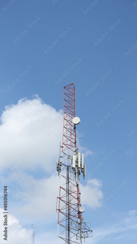 Obraz premium Antena de comunicaciones