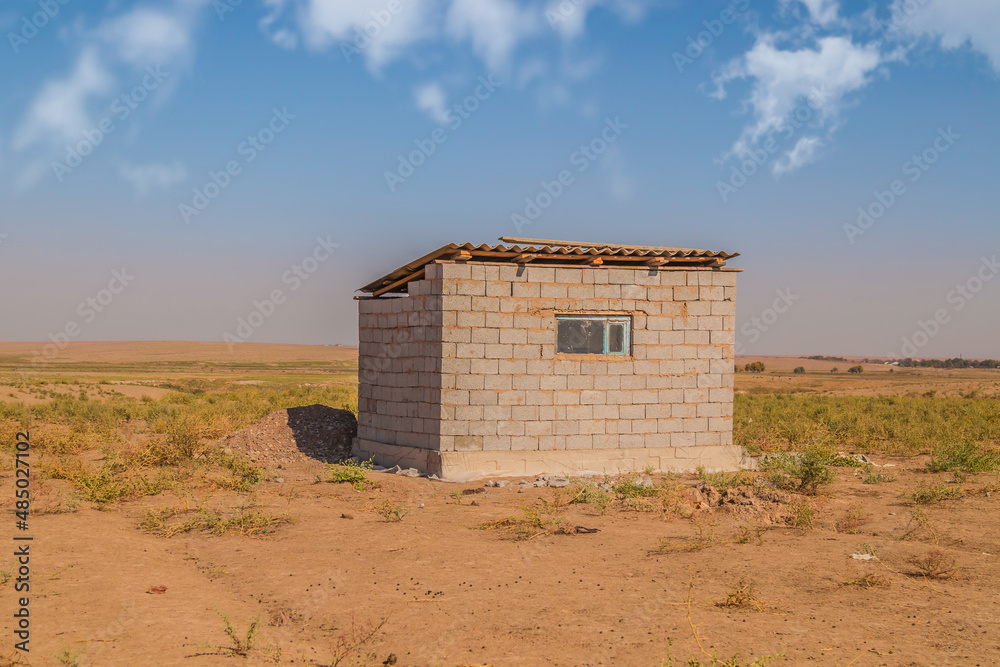 Temporary shelter cinder block shed Temporary shelter cinder block shed