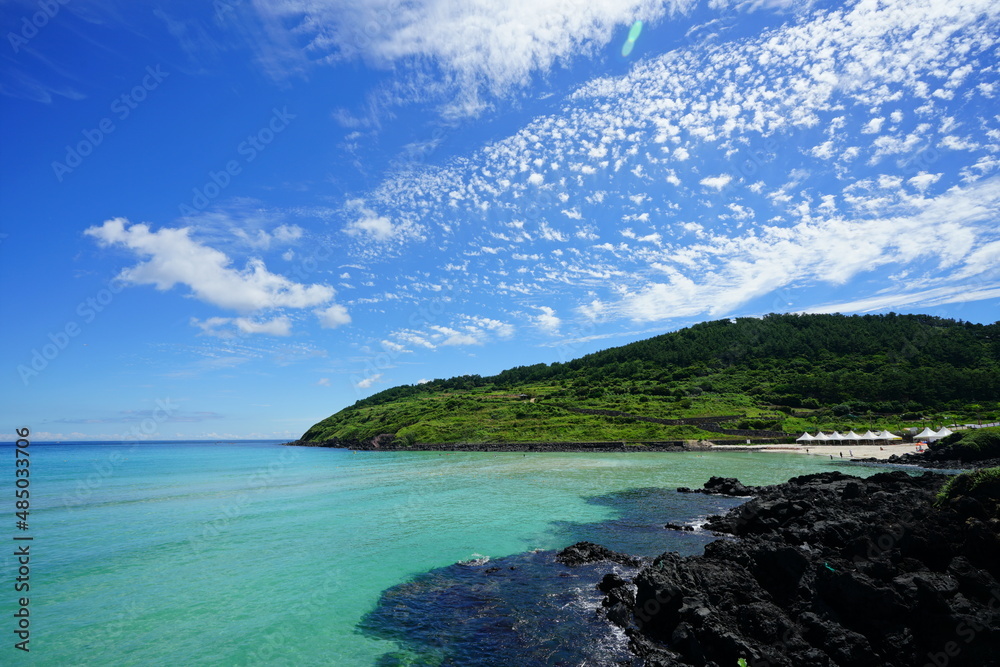 fascinating seascape with charming clouds