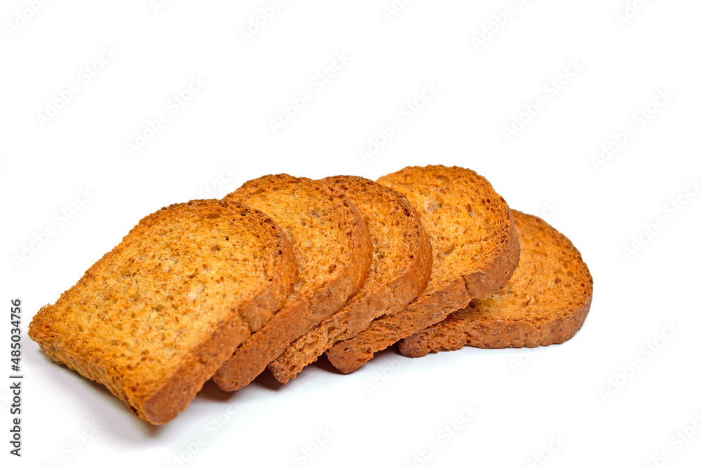 Zwiebackscheiben isoliert vor weißem Hintergrund Zwiebackscheiben isoliert vor weißem Hintergrund