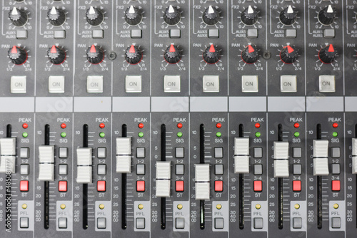 Mix audio for conferences with lots of buttons.