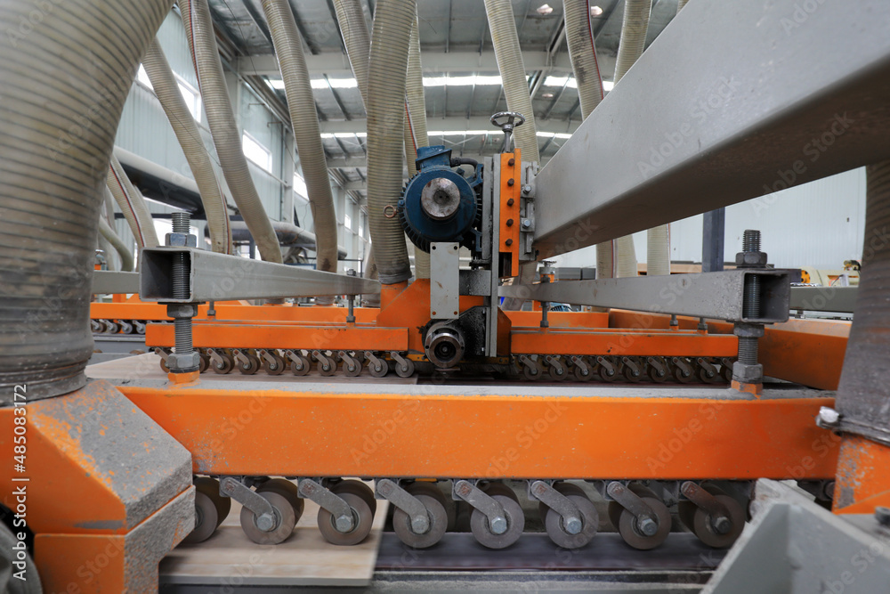 The calcium silicate board production line is in a new material production plant, North China