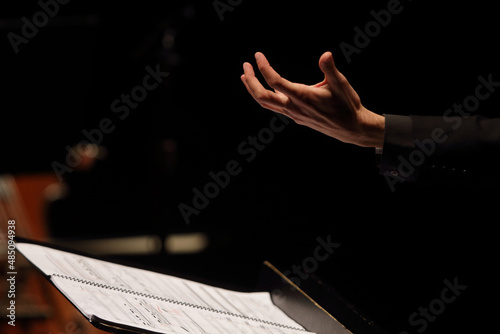 main de chef d'orchestre
