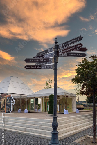 Canvas Print Info Point located in Budapest, Hungary