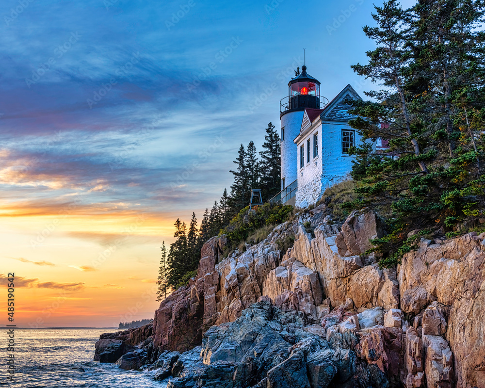 Obraz premium Bass Harbor Lighthouse at sunset