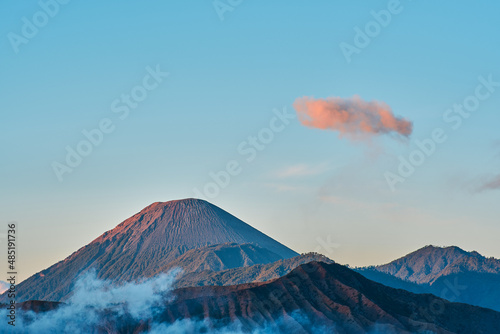 semeru mountain photo