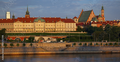 Warszawa, Zamek Królewski w Warszawie, rzeka Wisła, katedra panorama wschód słońca