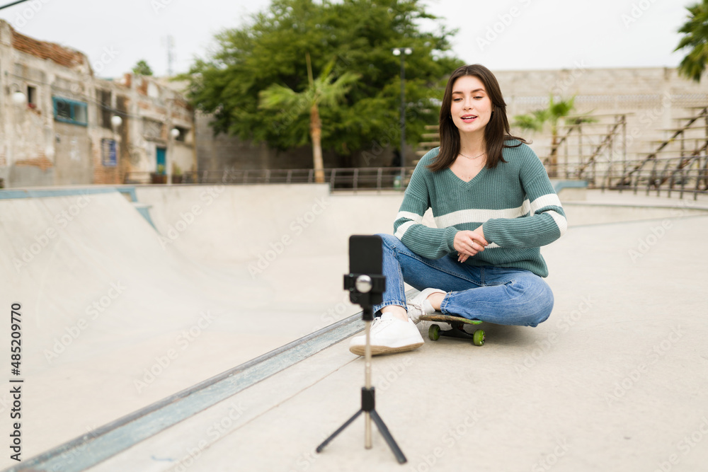 Fototapeta premium Active social media influencer vlogging
