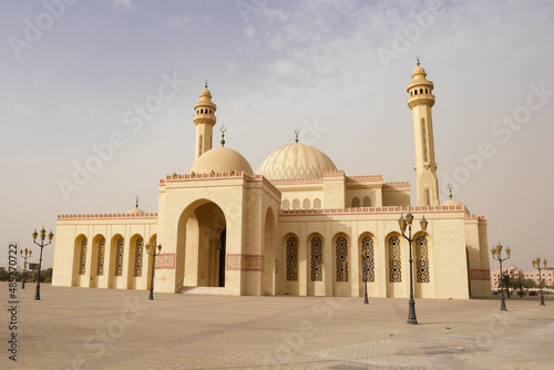 Al Fateh Grand Mosque in Manama, Bahrain photo