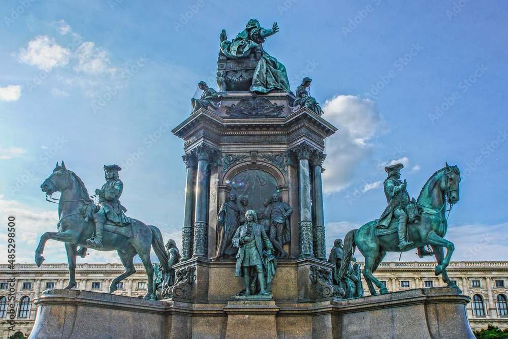 ウィーンの街の銅像（マリアテレジア）