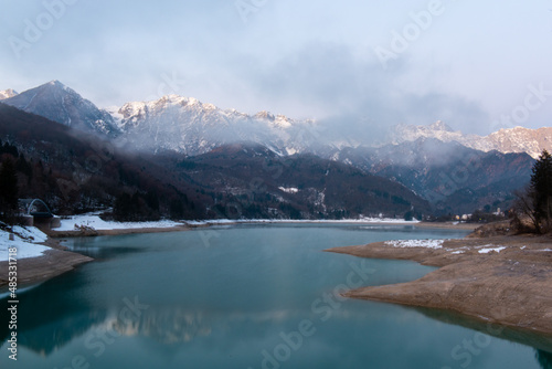 Obraz na płótnie Lago di Barcis w salonie