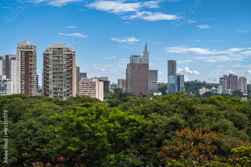 Paisagem urbana da Pra  a Por do Sol na cidade de S  o Paulo