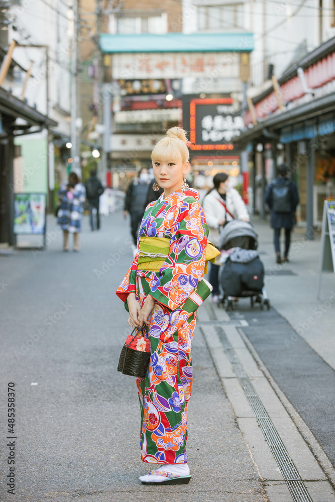 Fototapeta premium 着物女性